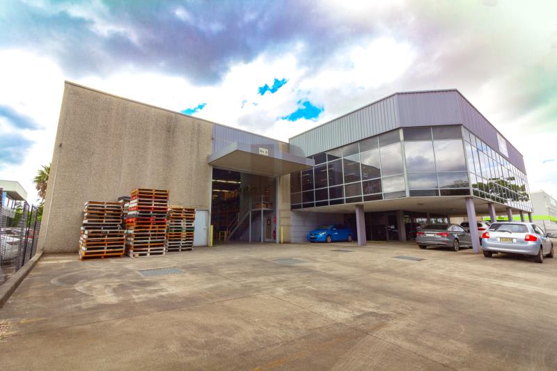 Click to view all images Unit 1 (Part Warehouse)/8 Sheridan Close Milperra NSW 2214 - Image 1