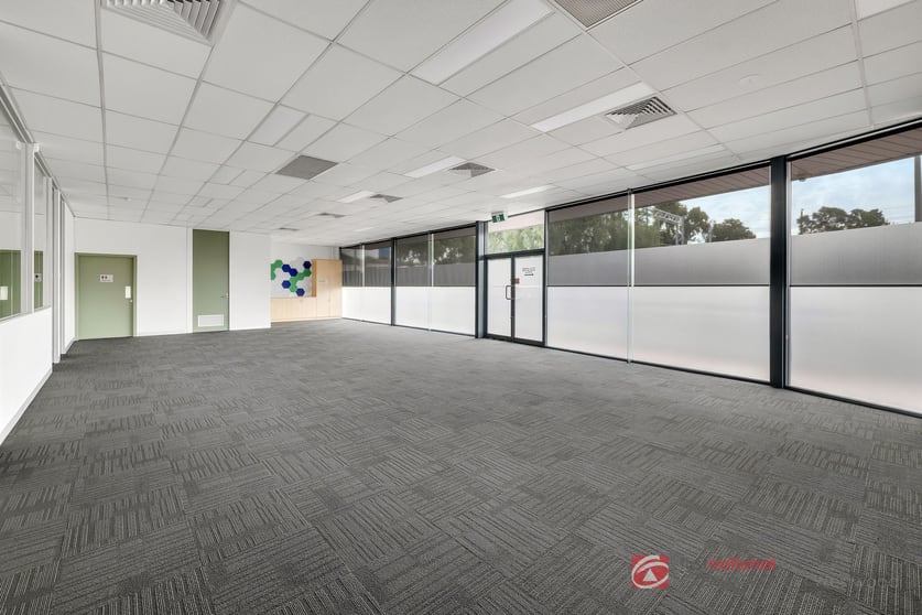Click to view all images 25/2-14 Station Place Werribee VIC 3030 - Image 3