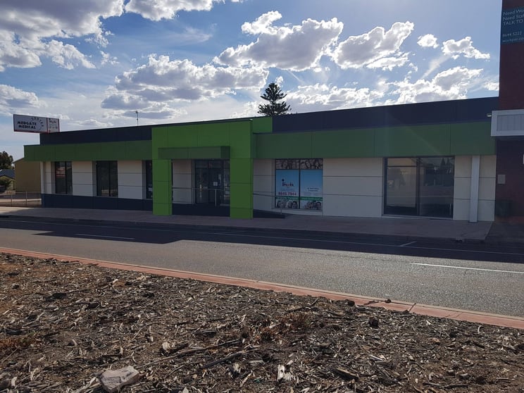 Click to view all images 51-53 Playford Ave Whyalla Playford SA 5600 - Image 2