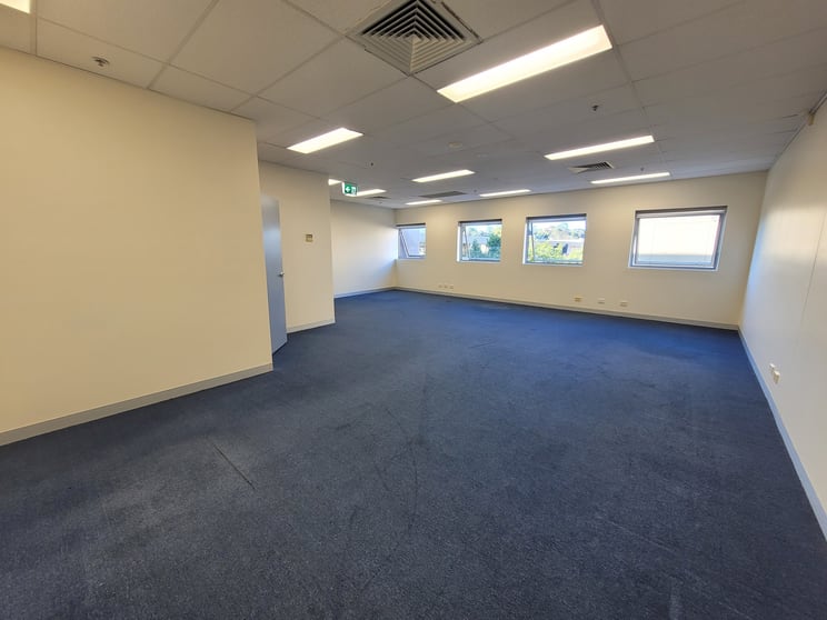 215/354 EASTERN VALLEY WAY Chatswood NSW 2067 - Image 3