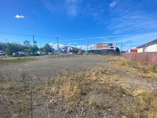 Click to view all images 290-292 Woodville Rd Guildford NSW 2161 - Image 2