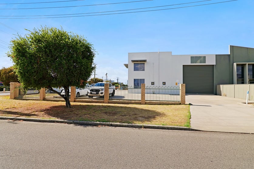 Click to view all images 3/55 John Street Bentley WA 6102 - Image 1