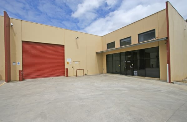 Click to view all images 4/108 Mulcahy Road Pakenham VIC 3810 - Image 1