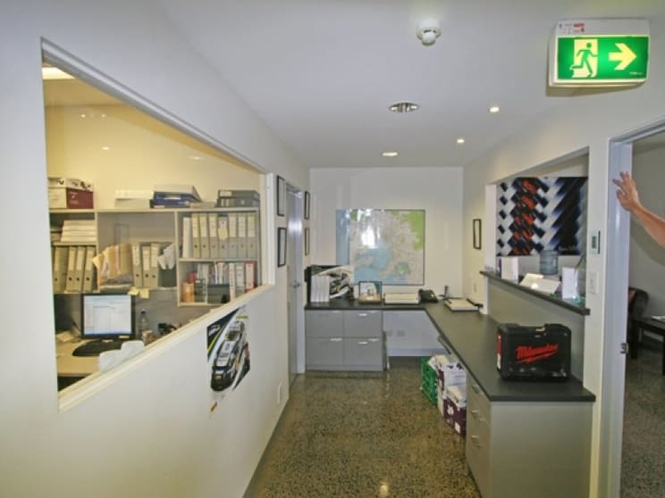 Click to view all images 4/108 Mulcahy Road Pakenham VIC 3810 - Image 3