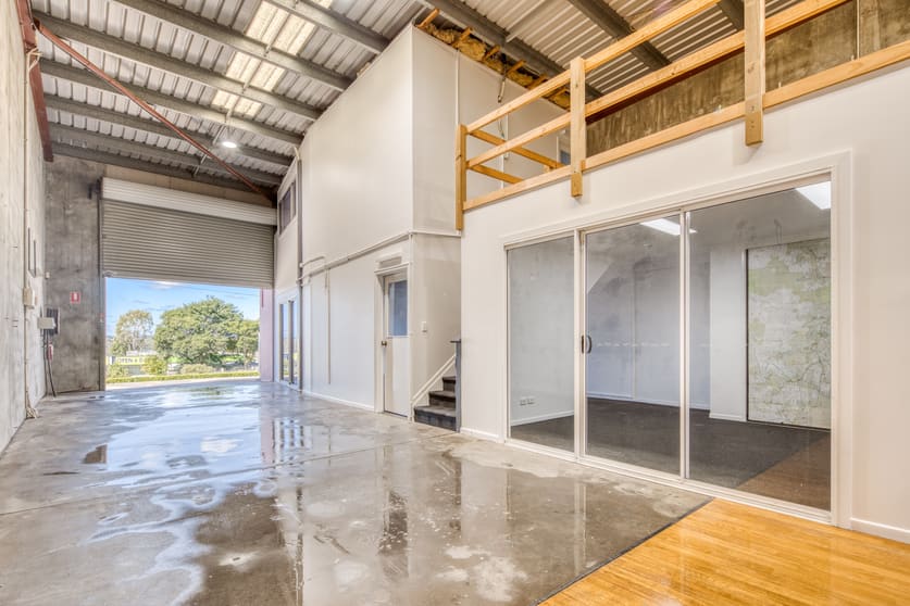 Click to view all images 2/101 Jijaws Street Sumner QLD 4074 - Image 2