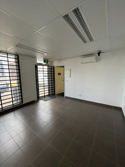 Click to view all images 8/6 Freeway Drive Wallan VIC 3756 - Image 2