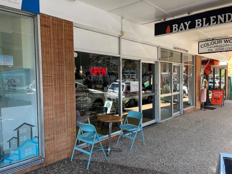 Click to view all images Shop 2/131 Bay Terrace Wynnum QLD 4178 - Image 1