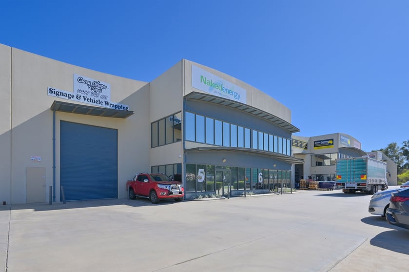 4/48 Kelvin Maddington WA 6109 - Image 2