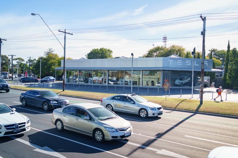 Click to view all images 182 Brighton Road Elsternwick VIC 3185 - Image 2