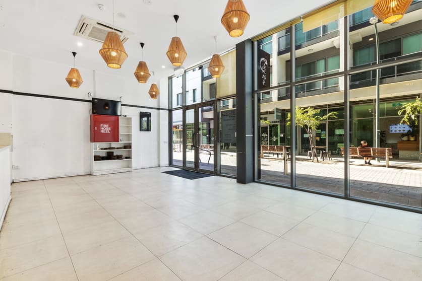 Click to view all images Shop 40/188 Newcastle Street Northbridge WA 6003 - Image 1