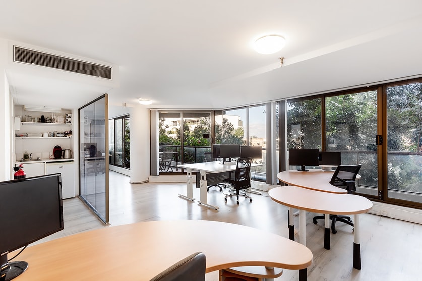 Click to view all images 6/102-108 Alfred Street Milsons Point NSW 2061 - Image 2