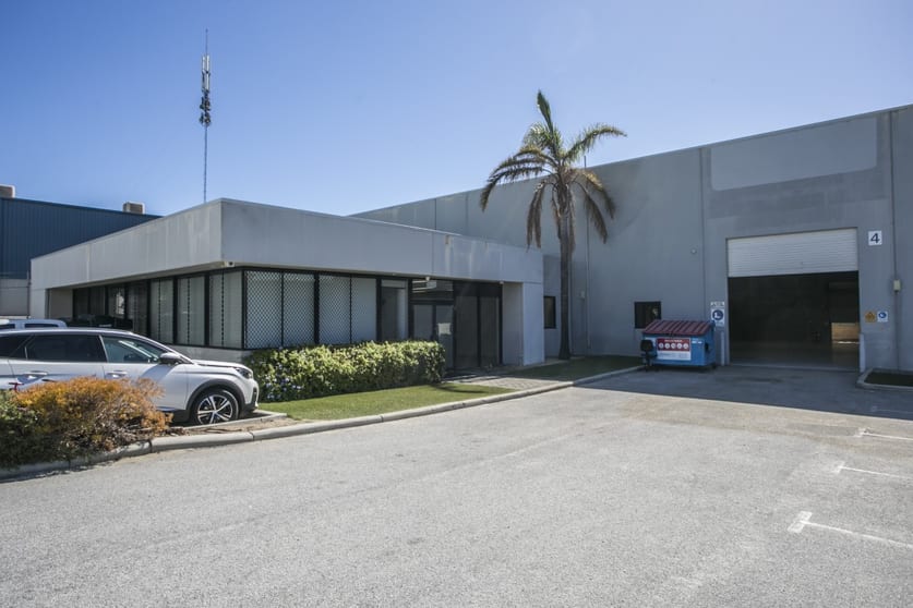 Click to view all images 4/17 Gibberd Road Balcatta WA 6021 - Image 1