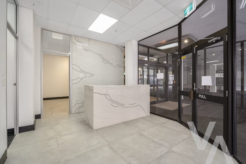 Click to view all images 2/400 Hunter Street Newcastle NSW 2300 - Image 1