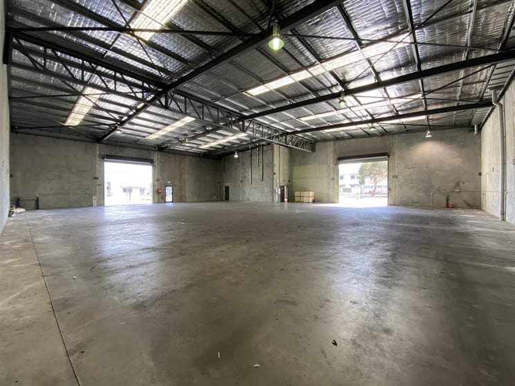 Click to view all images 14 Boulder Road Malaga WA 6090 - Image 3