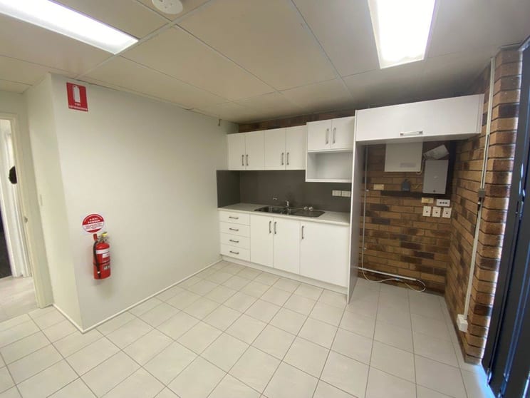 Click to view all images 5/25 Veronica Street Capalaba QLD 4157 - Image 3