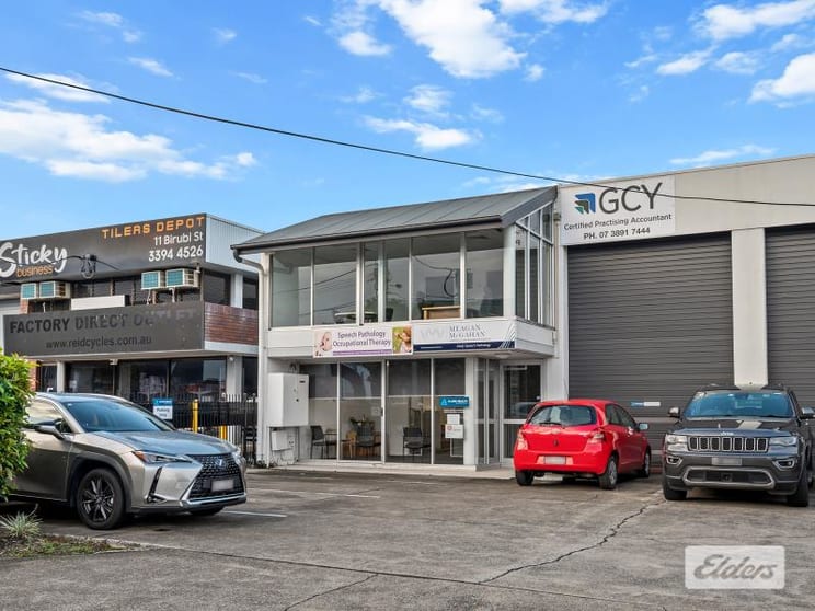 Click to view all images 1/7 Birubi Street Coorparoo QLD 4151 - Image 1