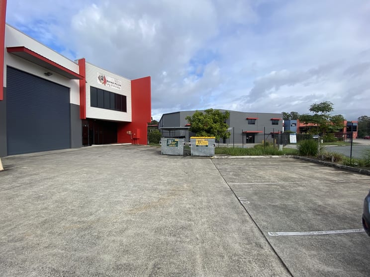 Click to view all images 1/120 Gardens Drive Willawong QLD 4110 - Image 1