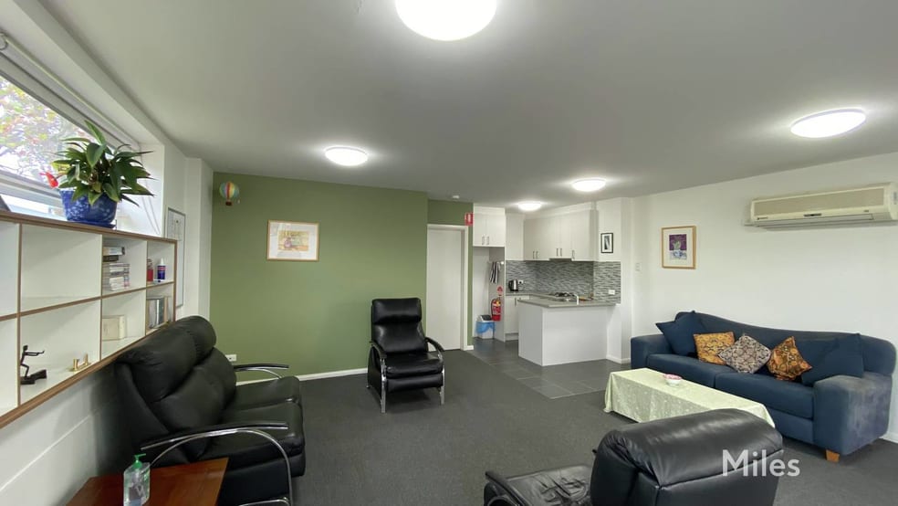 4/43 St Hellier Street Heidelberg Heights VIC 3081 - Image 2