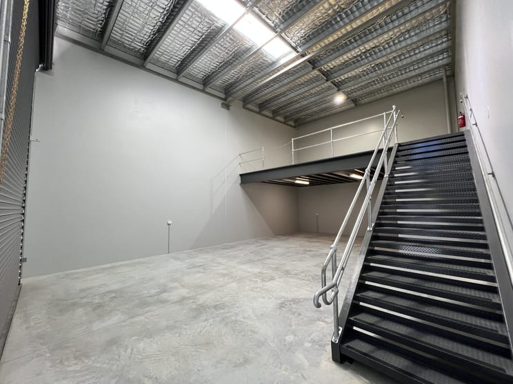 Click to view all images Unit 12, 10 Logistics Place Arundel QLD 4214 - Image 3