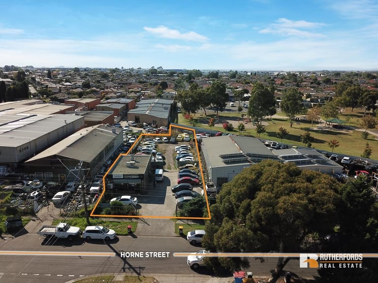 Click to view all images 82 Horne Street Campbellfield VIC 3061 - Image 1