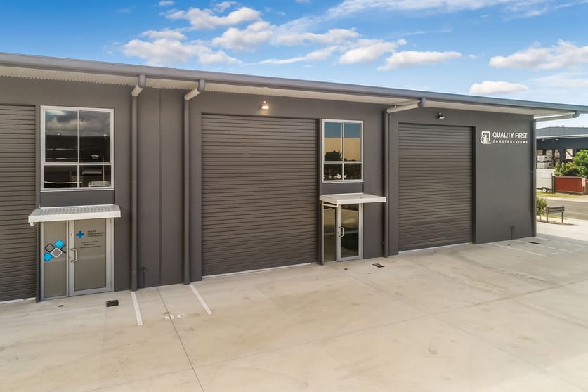 Click to view all images 2/53 Dacmar Road Coolum Beach QLD 4573 - Image 3