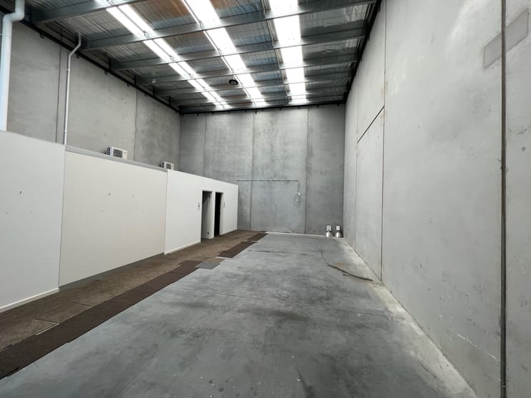 Click to view all images 25/73 Assembly Drive Dandenong South VIC 3175 - Image 3