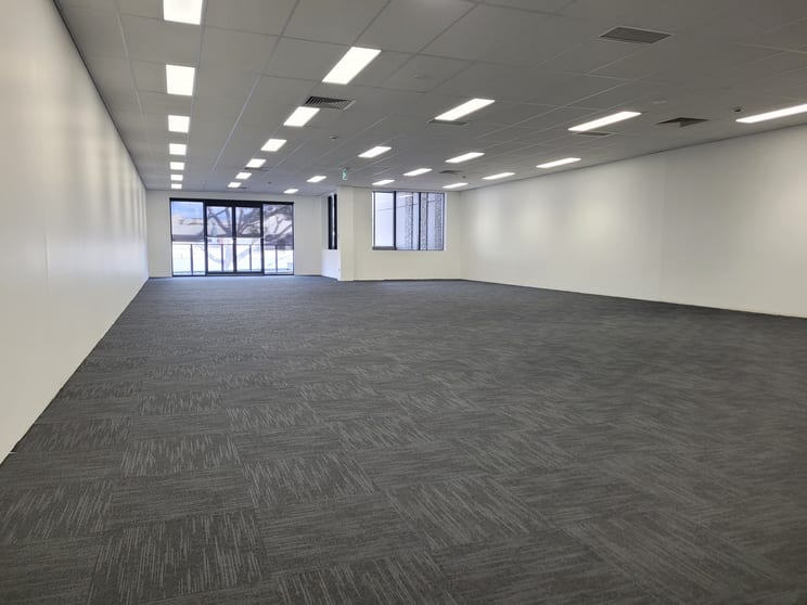 Click to view all images 8 Oxford Road Ingleburn NSW 2565 - Image 2