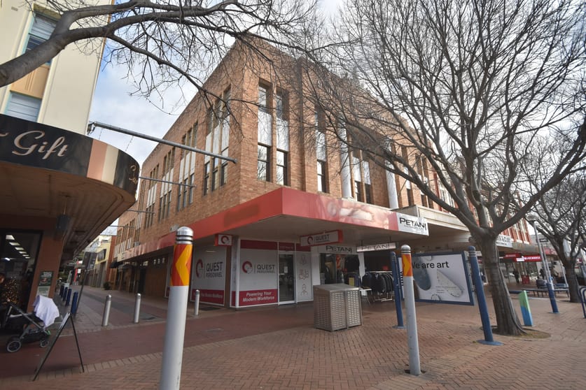 Click to view all images Level 1/557 Dean Street Albury NSW 2640 - Image 2