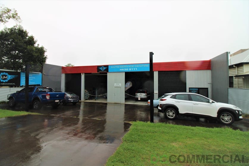 Click to view all images 58a Mort Street North Toowoomba QLD 4350 - Image 2