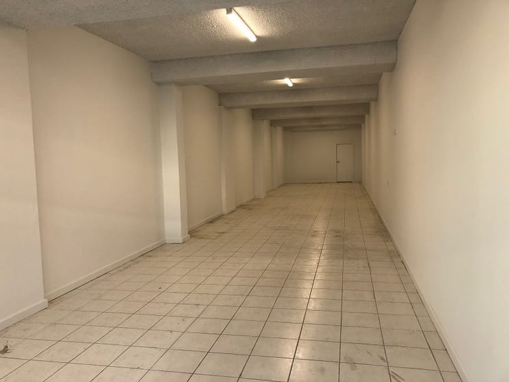 Click to view all images 2/38 Leeds Street Footscray VIC 3011 - Image 3