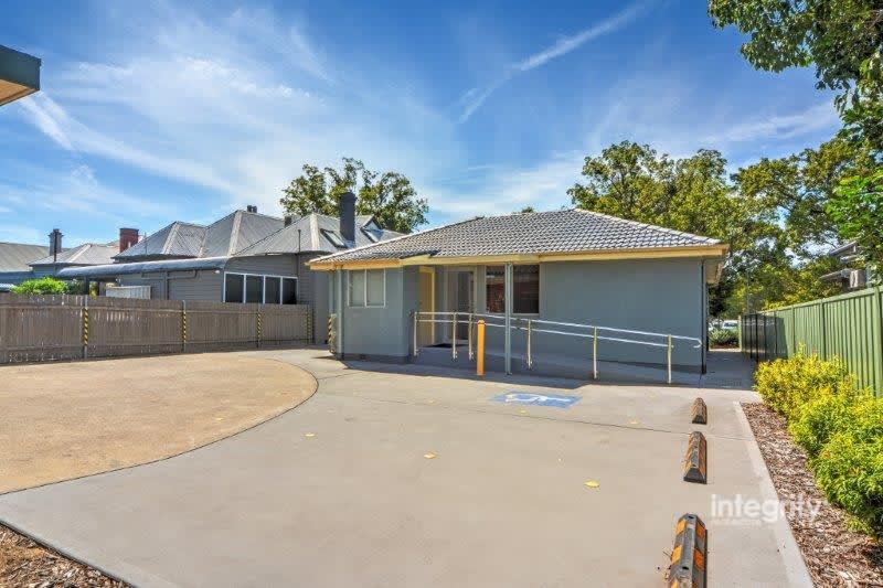Click to view all images 51 Bridge Road Nowra NSW 2541 - Image 3