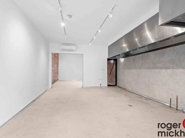 Click to view all images 35C Ross Street Forest Lodge NSW 2037 - Image 3