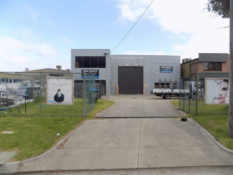 Click to view all images 23 Macbeth Street Braeside VIC 3195 - Image 2