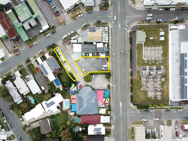 Click to view all images 15 Pacific Avenue Miami QLD 4220 - Image 2