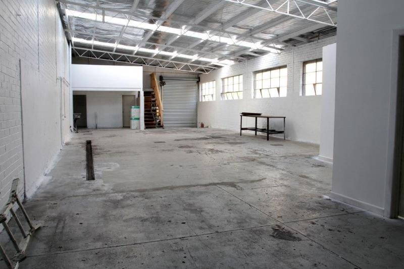 Click to view all images 223 Rouse Street Port Melbourne VIC 3207 - Image 3