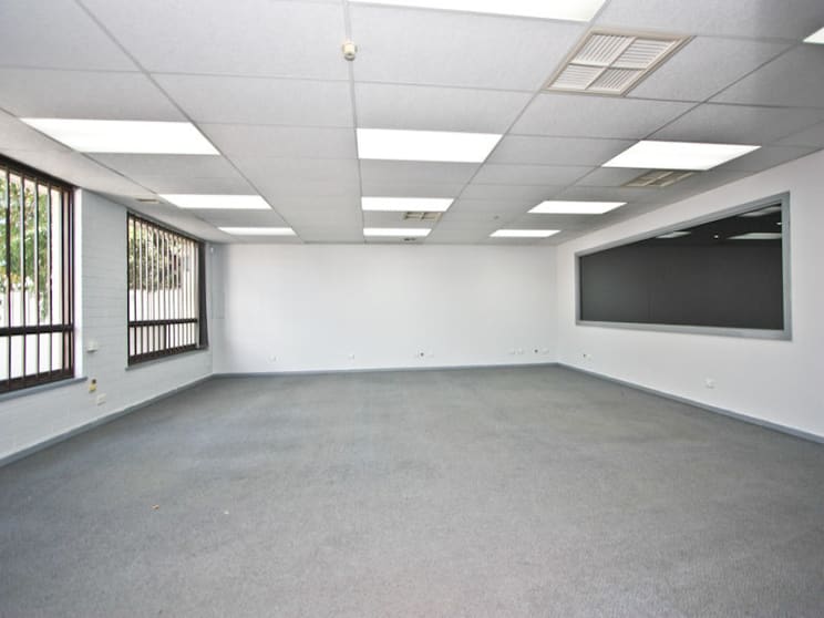 Click to view all images 120 Rozelle Avenue Melrose Park SA 5039 - Image 3