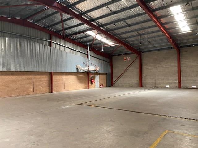 Click to view all images Whole/27 Kincaid Street Wagga Wagga NSW 2650 - Image 2