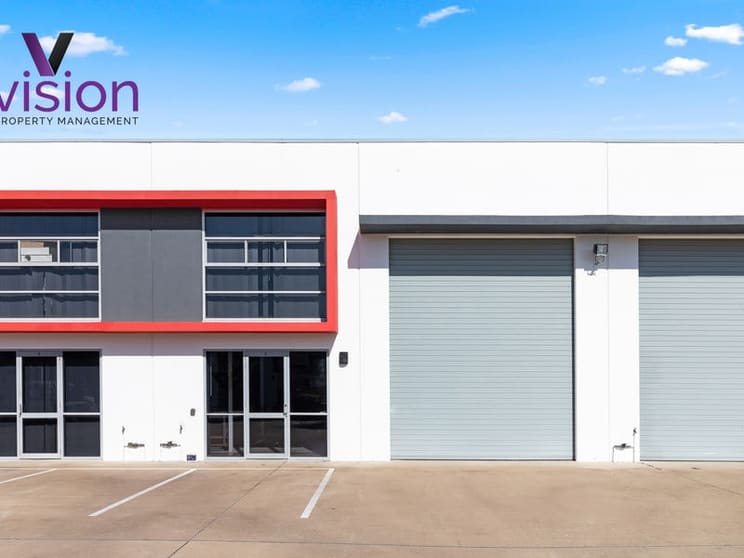 2/4 Victory East Street Urangan QLD 4655 - Image 1