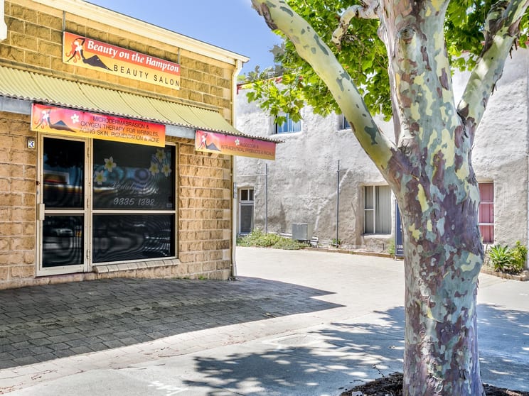 Click to view all images shop 3 136/140 Hampton Rd Fremantle WA 6160 - Image 2