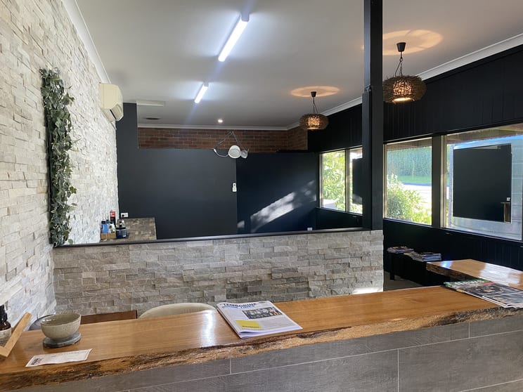 Click to view all images 10/9-13 Main Western Road Tamborine Mountain QLD 4272 - Image 1