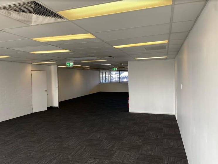 Click to view all images Level 1 Unit 7/53 Dundas Court Phillip ACT 2606 - Image 3