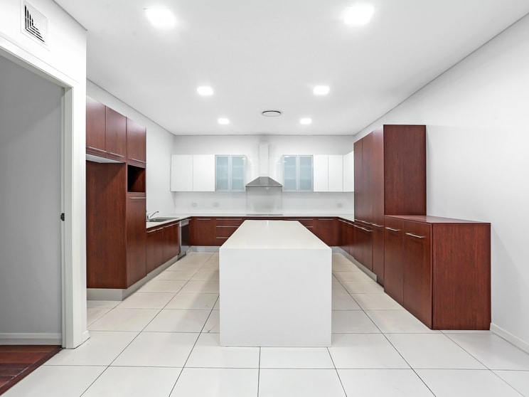 Click to view all images Wetherill Park NSW 2164 - Image 2