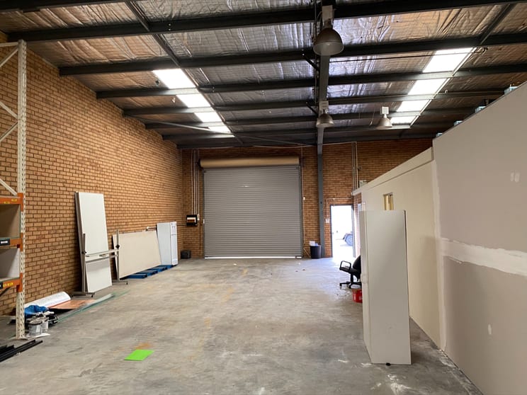 Click to view all images Unit 2/288 Victoria Rd Malaga WA 6090 - Image 2
