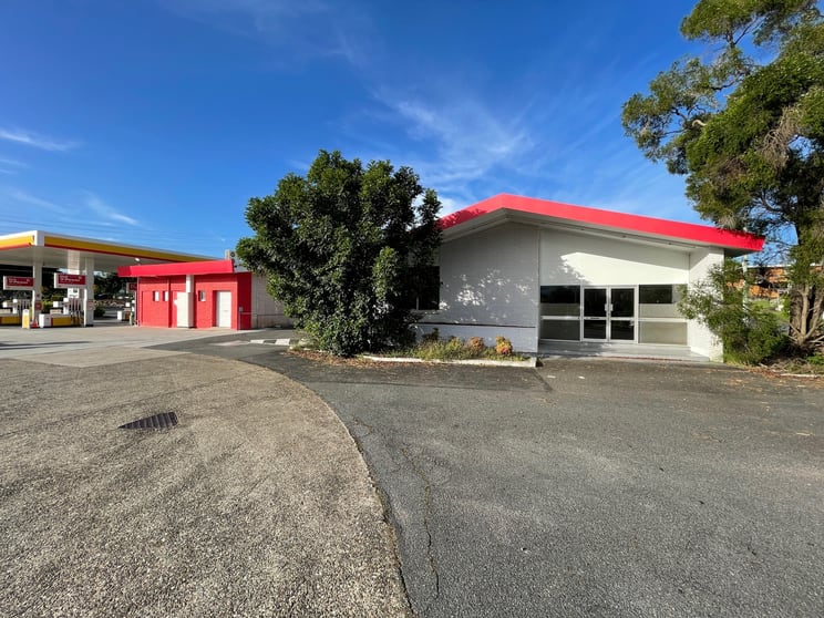 Click to view all images 1874 Creek Road Cannon Hill QLD 4170 - Image 1