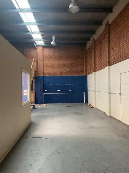 Click to view all images 21A/4 Louise Avenue Ingleburn NSW 2565 - Image 2