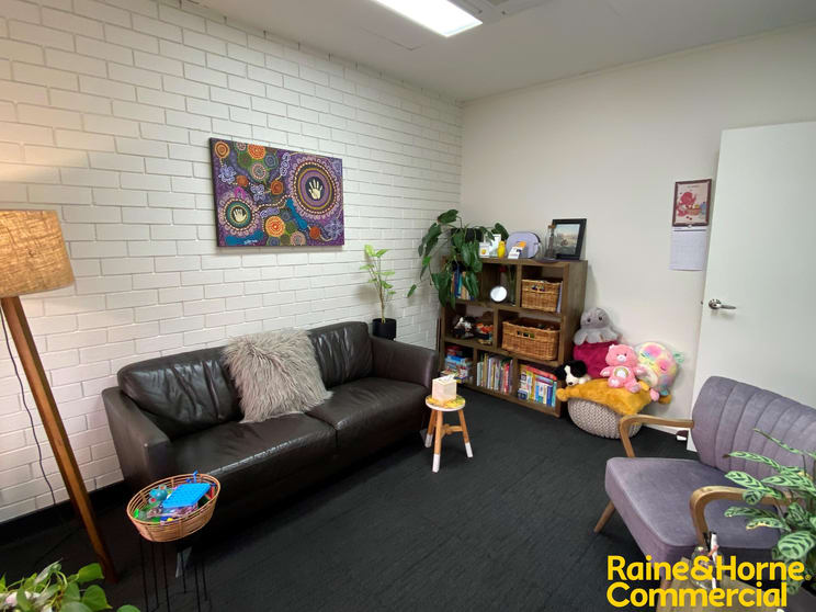 Click to view all images Part Suite 17/48 Fitzmaurice Street Wagga Wagga NSW 2650 - Image 3