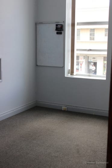 Click to view all images FF Suite 4/217 Margaret Street Toowoomba City QLD 4350 - Image 2
