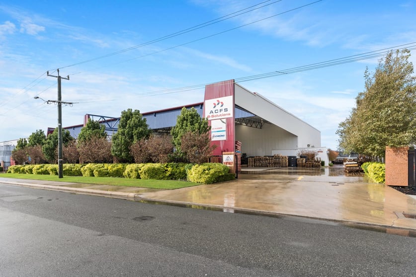 Click to view all images 151 Milner Road High Wycombe WA 6057 - Image 1