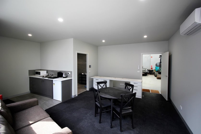 Click to view all images 12/28 Enterprise Drive Rowville VIC 3178 - Image 3