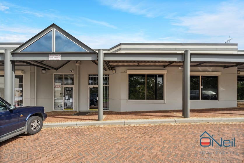 Click to view all images 2B/2756 Albany Highway Kelmscott WA 6111 - Image 1